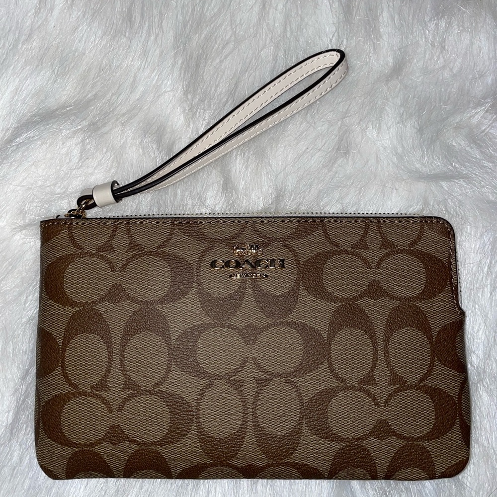 Coach Wristlet in Signature Canvas